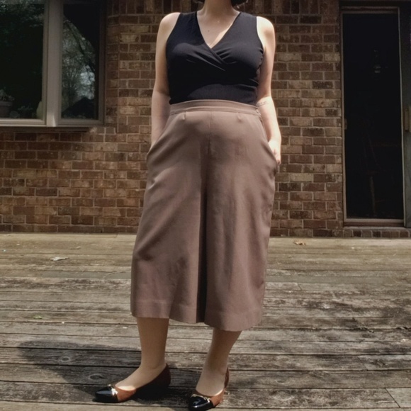 70' Polyester Tan Gauchos - Size 14 - Picture 2 of 4